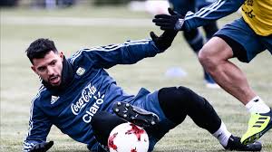 Après son transfert avorté au fc barcelone cet été à cause la ligue espagnole, memphis depay serait toujours dans le viseur du barça pour un transfert en le jeune défenseur central du fc barcelone, ronald araujo (21 ans), vient de voir sa clause libératoire être multipliée par deux pour atteindre une. Football Liga L Argentin Sergio Aguero S Engage Officiellement Avec Le Fc Barcelone