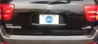 Interior exterior capability trd pro technology utility connected services toyota safety. How To Install The Rear Liftgate Handle On A 2000 2007 Toyota Sequoia How To Automotive