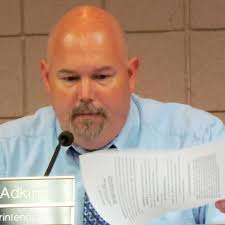 St. Clair moves to prevent parking