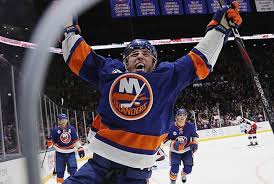 Most recently in the nhl with new york islanders. Hockey Player Takes His Shot With Anna Kendrick People Decide To Help With Hilarious Tweets Bored Panda