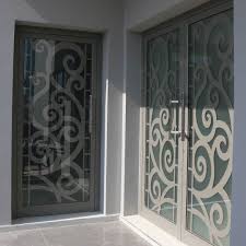 Maybe you would like to learn more about one of these? Instagram Photo By Ø§Ù„Ø³Ø§Ø±ÙŠ Ù„Ù„Ù…Ù†ØªÙˆØ¬Ø§Øª Ø§Ù„Ø®Ø´Ø¨ÙŠØ© May 9 2016 At 3 04am Utc Modern Exterior Doors Door Gate Design Door Glass Design