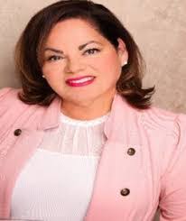 Blia Vang's Instagram, Twitter & Facebook