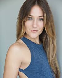 Stephanie Slayton's Instagram, Twitter & Facebook