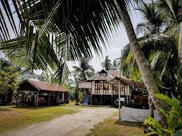 Koleksi ayam yang giler babun lain dari yg lain; Faisal Rahim On Twitter Orang Kampung Itu Rumahnya Jarak Jarak Tetapi Mereka Kenal Dan Selalu Bertegur Sapa Walau Di Hujung Kampung Masih Kenal Anak Anak Dan Isterinya Orang Bandar Kadangkala Berkongsi Dinding Yang Sama Dengan Jiran