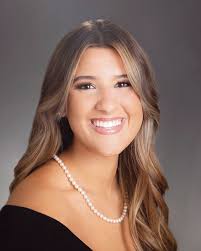 Young women serve as duchesses in Texas Rose Festival