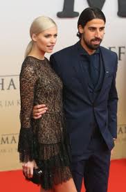 The most impressive person as a coach and person is jose mourinho because in. Mit Jogi Im Kino Bei Der Premiere Des Wm Films Die Mannschaft Hatte Daniela Low Die Frau Des Bundestrainers Einen Ihrer Seltenen Auftritte Stuttgarter Zeitung