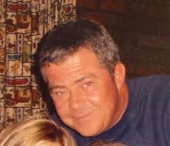 Robert Stilts's Instagram, Twitter & Facebook