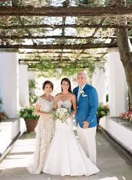 Gorgeous Outdoor Destination Wedding On The Amalfi Coast In Italy Inside Weddings Wedding Picture Poses Wedding Inside Wedding