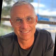 Super happy to share I've joined Warner Music Sweden as Brand Partnership  Manager! I'll be working with artists and organizations to develop exciting  brand collaborations. Please contact me if your…