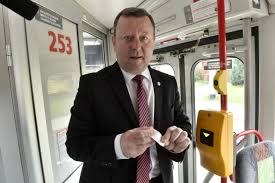 Nejedná se o profil poslance miloslava roznera! Stanek Dnes Konci Jako Ministr Kultury Nastupce Zatim Nema Forum24