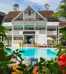 Hotel Le Nautile Dejeuner Ou Diner A L Hotel Le Nautile Notre Nouvelle Carte Est Prete Profitez De La Piscine Et De La Plage De L Hotel Lorsque Vous Dejeunez Au