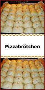 Jedoch profitiert der teig davon, wenn man ihn lange knetet und ihm zudem eine weile ruhen lässt. Pizzabrotchen Brot Selber Backen Rezept Brot Backen Rezept Brot Backen Rezept Einfach