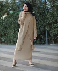 Gaya baju muslim terbaru, pusat baju muslim terbaru, menjual fashion muslim berkualitas dari berbagai merk dengan harga yang terjangkau. P D Modeberatung Empfiehlt Styling Fur Die Frau Stilberatung Frankfurt Women Frauen Fashion Mode Styling Coach Hilfe Bera Gaya Busana Gaya Abaya Pakaian Wanita