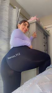 Happy Friday have a bootyful day 💋