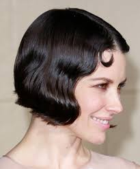 Evangeline lilly goes through a shocking transformation as she shaves her head on instagram. Evangeline Lilly Short Wavy Black Hairstyle