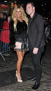 Katie Price Gives Her Beloved Son Harvey A Big Kiss Daily Mail Online