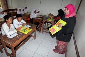 T 10 desember 2019 f jurnal inspirator guru volume 1 a aankurn. Guru Madrasah Diniyah Lebak Digaji Rp 200 Ribu Per Bulan Republika Online