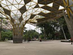 Taman botani perdana), formerly known as lake gardens, is located right west of the old city center. Perdana Botanical Gardens Kuala Lumpur