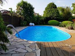 Rechteckige pools sind zwischen 2 und 4 m breit fazit: Pool Bauen Kosten Preisbeispiele Spartipps Und Mehr