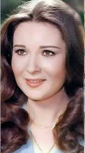 Pin By Egypte On الممثلون الاشهر في السينما المصرية Egyptian Women Beautiful Egyptian Actress Arabian Beauty