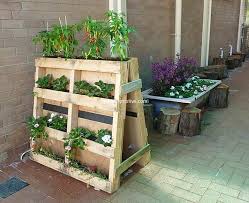 50 Decorative Ideas For Wood Pallet Planters Decoration Jardin Planteurs En Palettes De Bois Palette Jardin