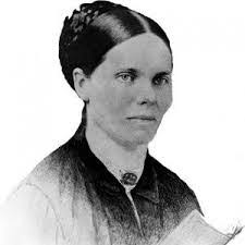 Polly Saxton's Instagram, Twitter & Facebook