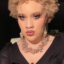 Brittany Luckett's Instagram, Twitter & Facebook