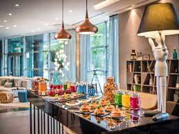 Georg befindet sich direkt an der außenalster. Le Meridien Hotel Hamburg Designhotel An Der Aussenalster