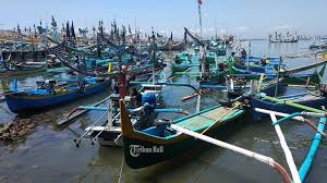 Arti mimpi itu sendiri juga berbagai macam. Arti Mimpi Tentang Perahu Mimpi Naik Perahu Pertanda Baik Tribun Bali