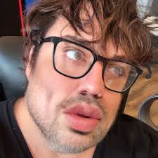 work today. new month new goals. buy something thisisdanbell.com. #danbell  #deadmallseries