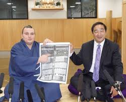 実は入門断る予定だった安治川親方、会った瞬間、まさかの行動 ...