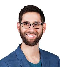 Steven Muszynski's Instagram, Twitter & Facebook