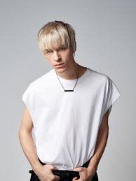 # 7 short spiky hair with baby bangs + highlights. Blonde Hairstyles For Men Our Top 20 Friseur Com