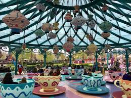Disneyland paris is a theme park which is a part of disneyland paris. Disneyland Paris Ein Ort Voller Magie Travellerblog