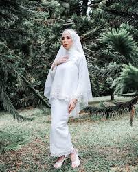 Shop baju kurung moden collection online @ zalora malaysia & brunei. 240 Kurung Modern Ideas In 2021 Fashion Muslimah Dress Hijab Fashion