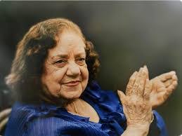 Ernestine Baxter's Instagram, Twitter & Facebook