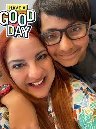 Edna Collazo's Instagram, Twitter & Facebook