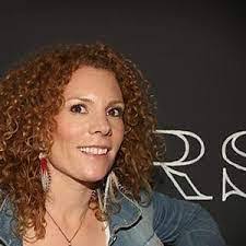 Karen Herold's Instagram, Twitter & Facebook