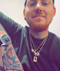 Btw, is there anyone who plays Dragon age and can you tell me wich game is  the first? Is it origins?