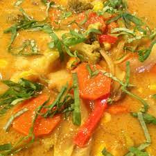 Easy Thai Yellow Vegetable Curry Vegetarian Yellow Curry Curry Recipes Vegetarian Vegetable Curry