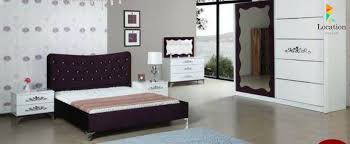 غرف نوم للعرسان 2017 2018 افضل الحلول لتجاوز ضيق مساحة غرفة النوم لوكشين ديزين نت Furniture Bed Furniture Ceiling Design