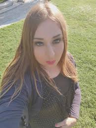 Hledám kamarádku. Je mi 40 let. Prosim jen Praha a okolí. Rozhodně nehledám  chlapi.