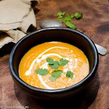 Soupe De Courges Au Lait De Coco En 2020 Soupe Courge Courge Lait De Coco