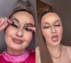 Elena Laplante's Instagram, Twitter & Facebook