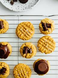 One Bowl Peanut Butter Cookies Olc Cookies Recipes Easy Peanut Butter Butter Cookies Vegan Cookies