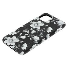 This snow white case is so perfect over my yellow iphone 11 this is my 2nd case ( first one was sleeping beauty over blue iphone xr ) and both cases were even prettier in person and fit perfectly. Black White Floral Phone Case Fits Iphone 11 Pro Max Claire S Us