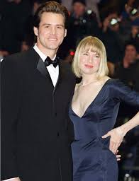 Renee zellweger shops at the stores at sunset plaza with bradley cooper's mom gloria in los angeles on sunday (december 27). Jim Carrey Says Ex Renee Zellweger Was Special To Me People Com