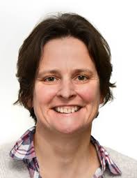 Fiona Houston's Instagram, Twitter & Facebook