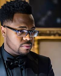 Damon Foster (@adjusting_mycrown) • Instagram photos and videos