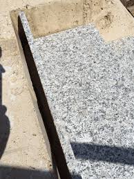 Die Betontreppe Aussen Mit Granitstufen Verkleidet Hausbau Ein Baublog